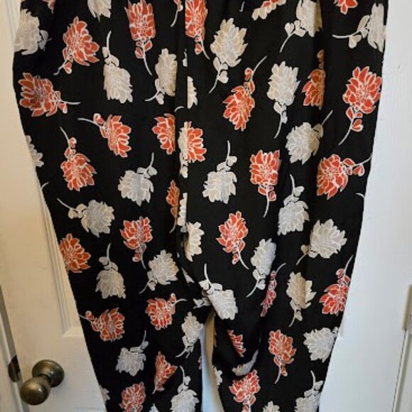 Women's Size 20 Liz Claiborne Floral Pants - Picture 2 of 4